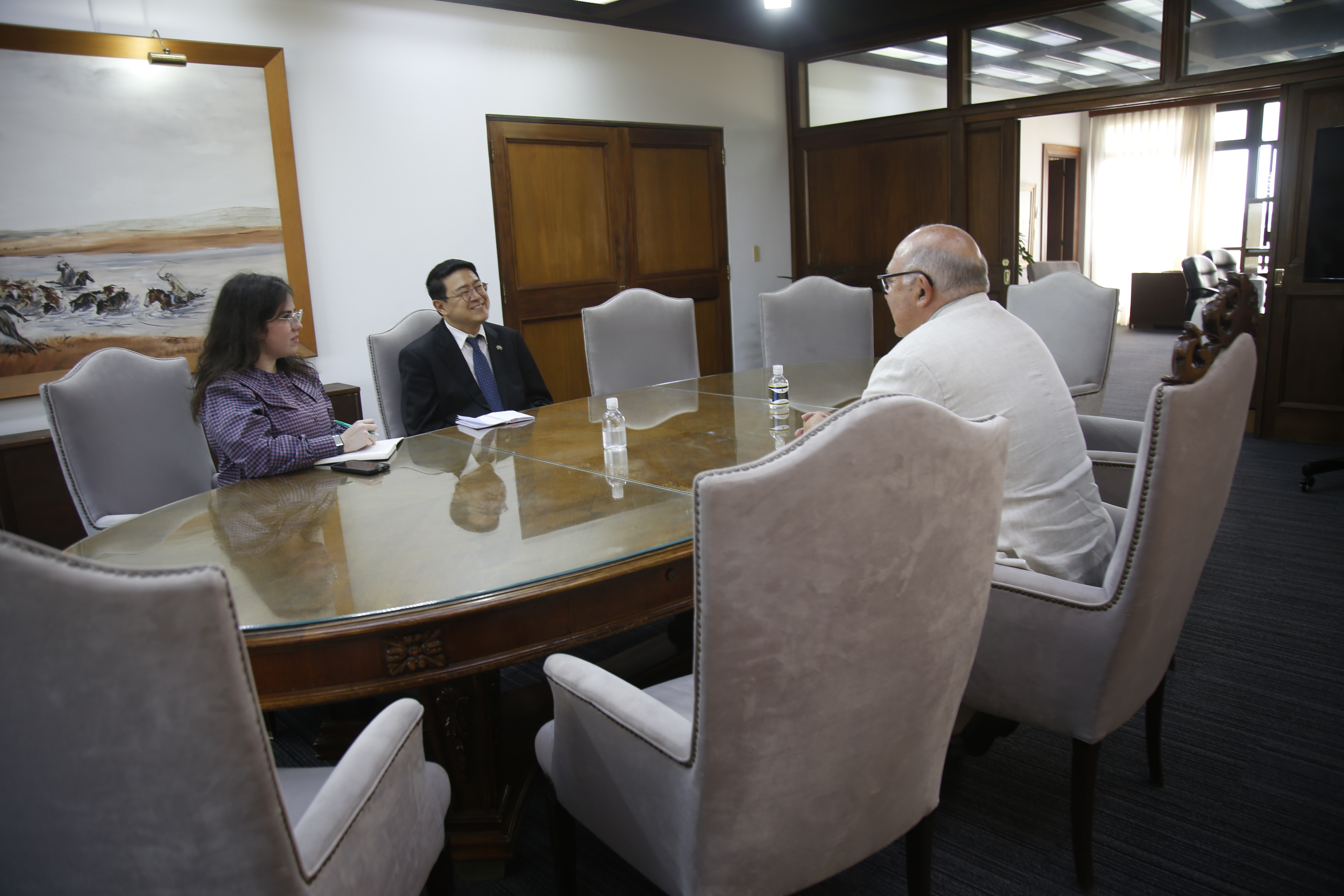 embajador corea abella 