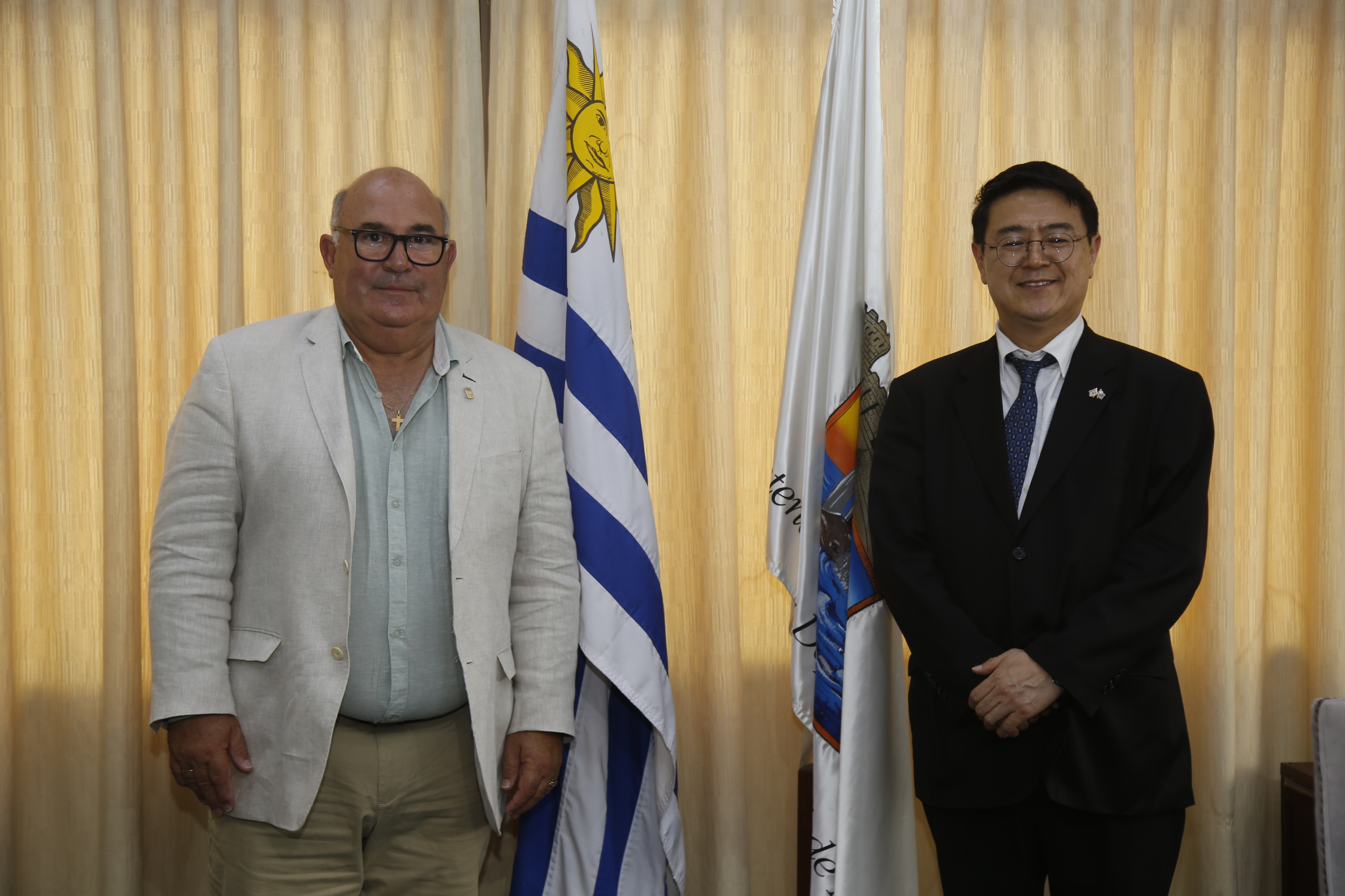 embajador corea abella 