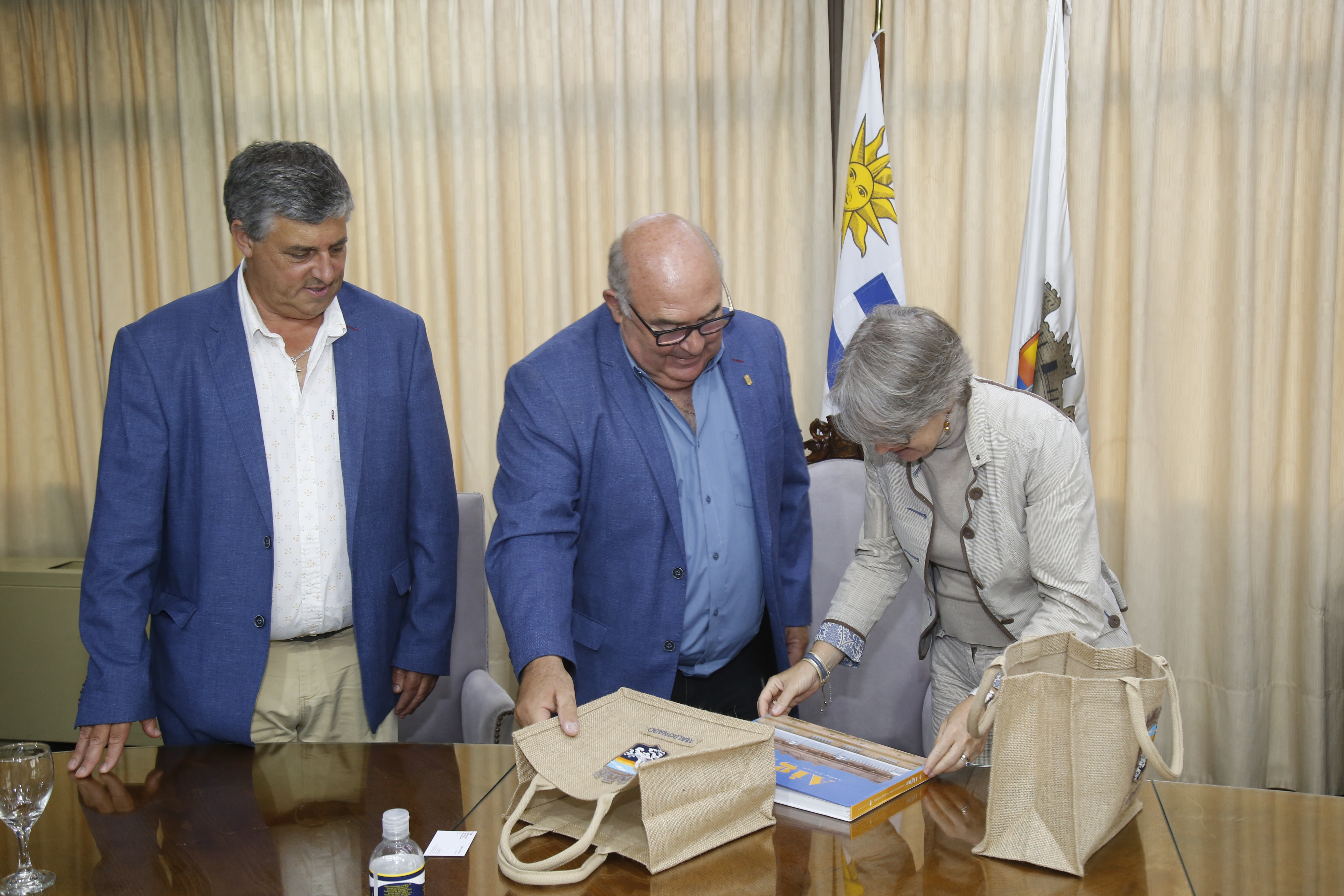 abella embajadora francia 